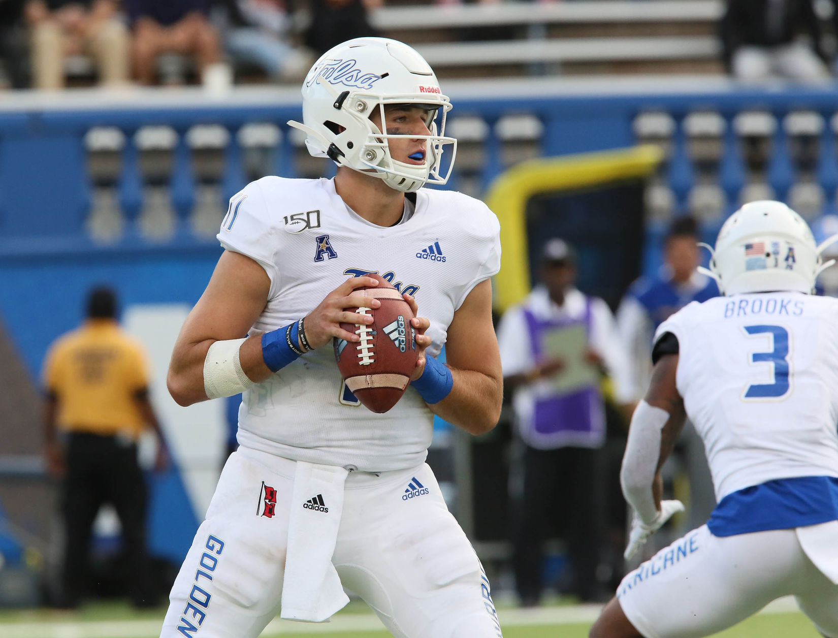 Hurricane finds offensive rhythm, cruises to win